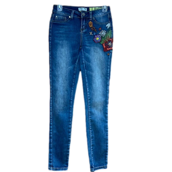 Indigo Rein Denim - Indigo Rein Skinny Denim Jeans with Embroidered Flowers - Woman’s Size 3 Juniors